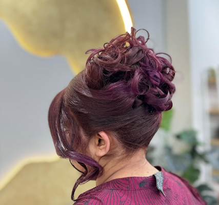 Blow Out Hair Lounge