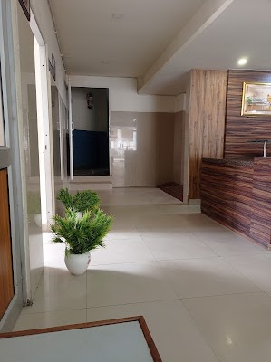 Oberoi Nursing Home & Surgical Center - Image 3