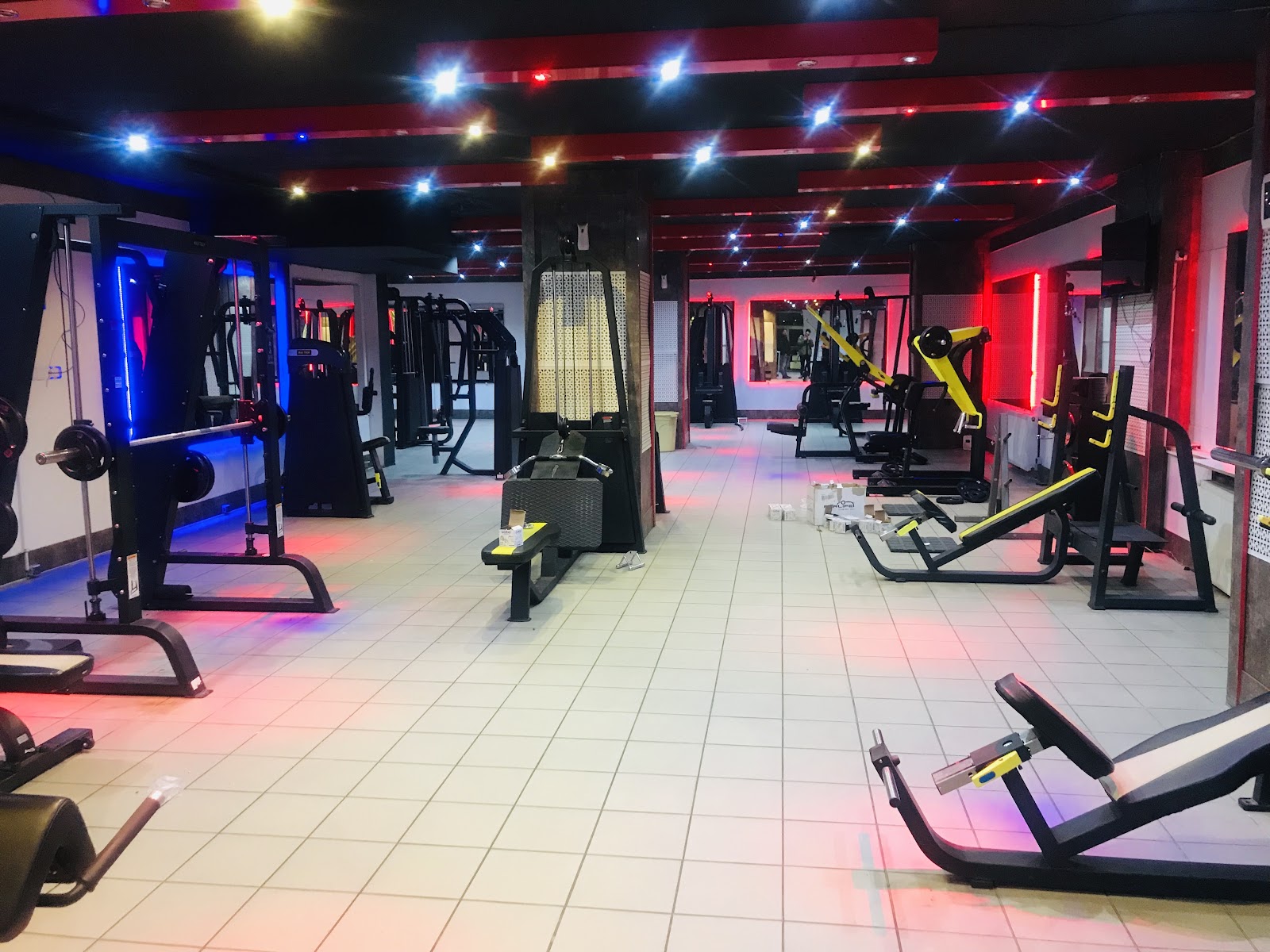 ZEUS GYM FITNESS CLUB mekanı