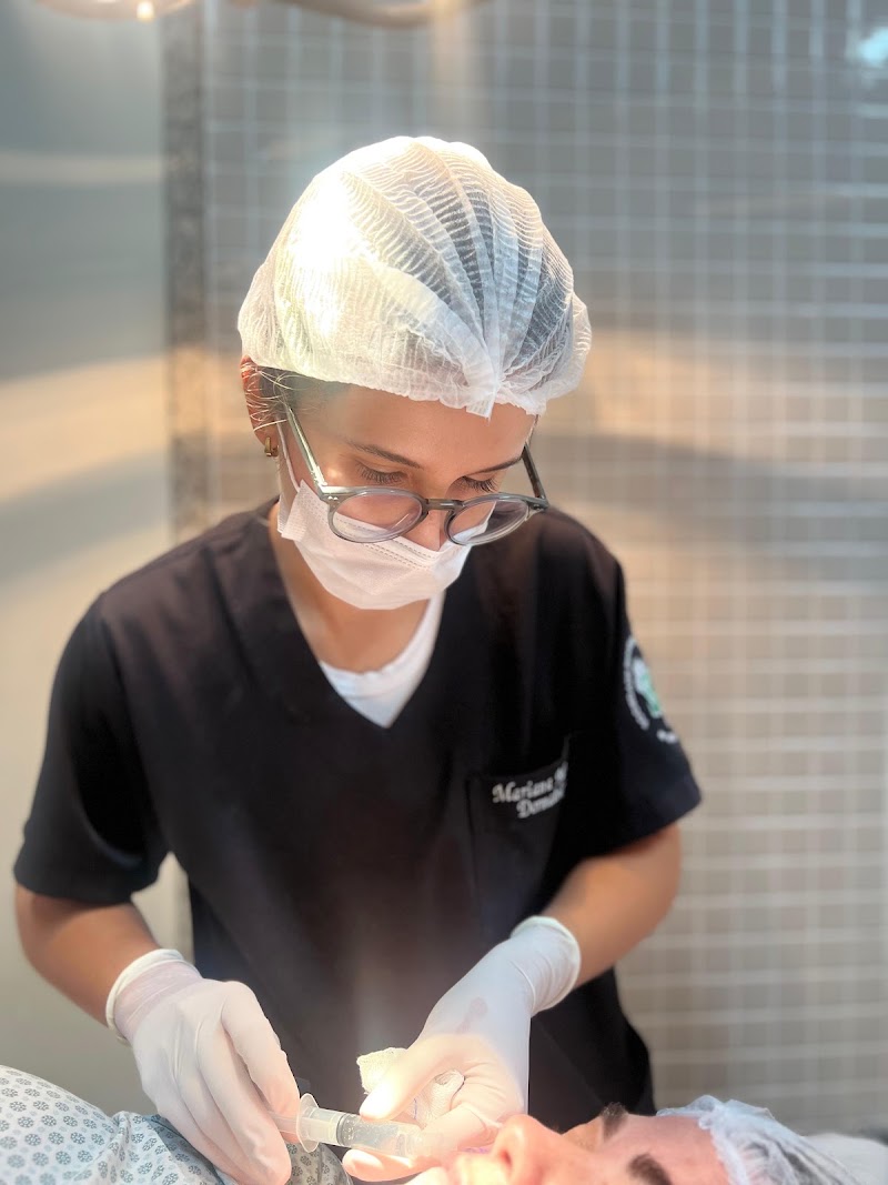Dra. Mariana Brito Martire - Dermatologista
