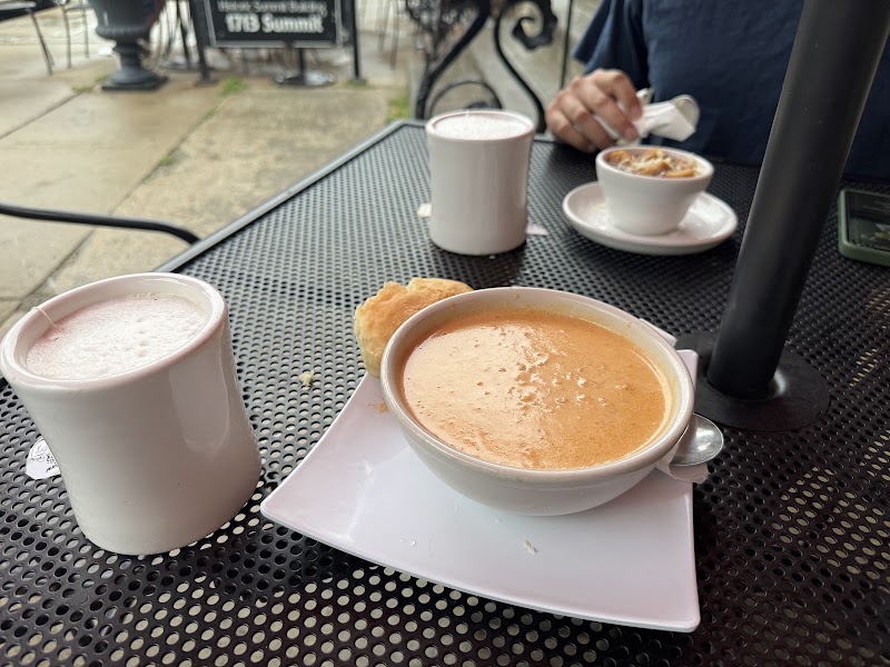 Chez Elle Crêperie and Coffee house photo 4