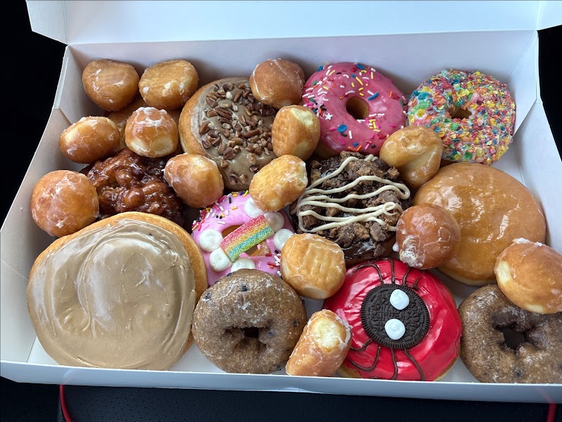 Bismarck Donuts Greenville photo 4