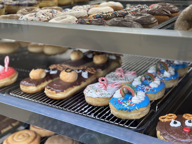Bismarck Donuts Greenville photo 4