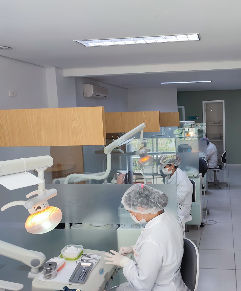 Realce Ortodontia e Clinica Geral | Dentista em Curitiba | Clínica Odontológica em Curitiba - foto 4