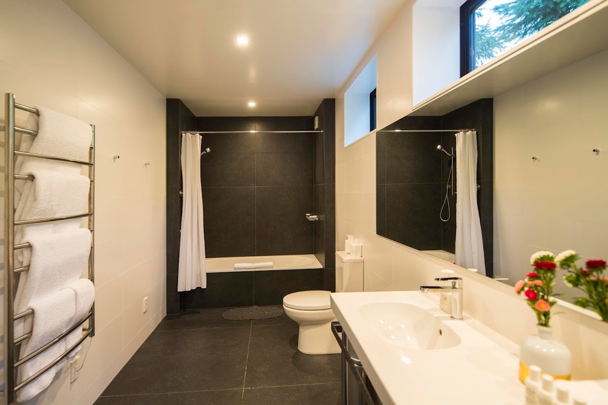 Alpine Retreat 4 Bedroom Holiday Home - MajorDomo Luxury Villas — 4
