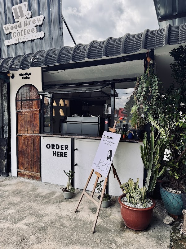 woodbrewcoffee - Photo 1