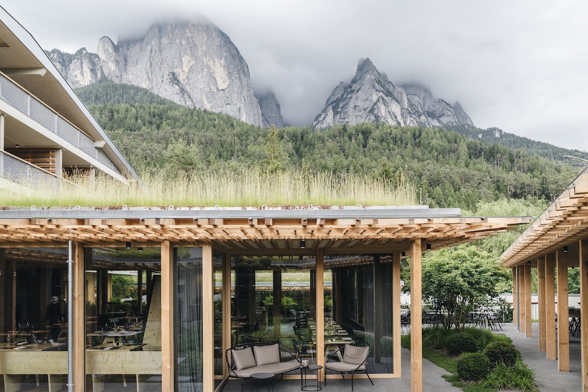 Sensoria Dolomites 5