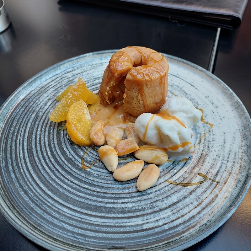 Mandjie Gastro Bar & Restaurant photo 3