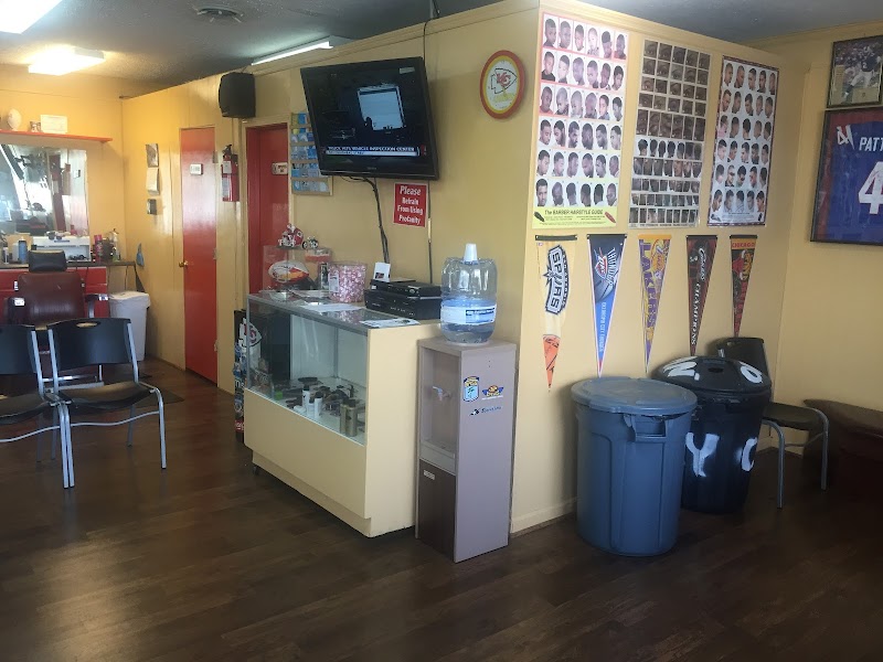 A Lil Off the Top Barber Shop