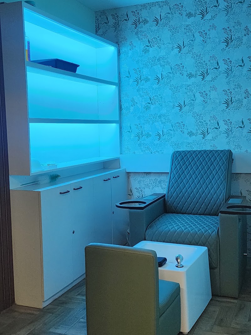 AesthetiX - A Salon of Elegance (Wemon Exclusive)