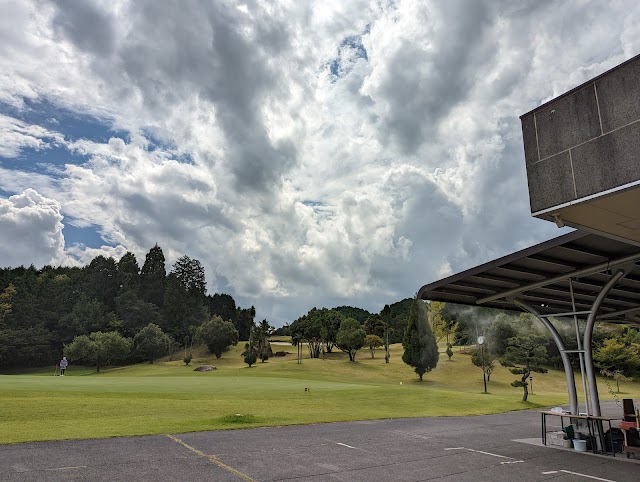 Yamato Kogen Country Club - Photo 10