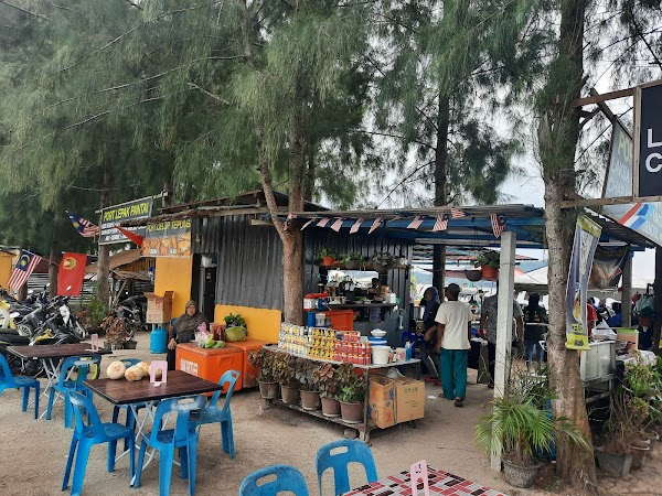Port Lepak Pantai - Photo 1
