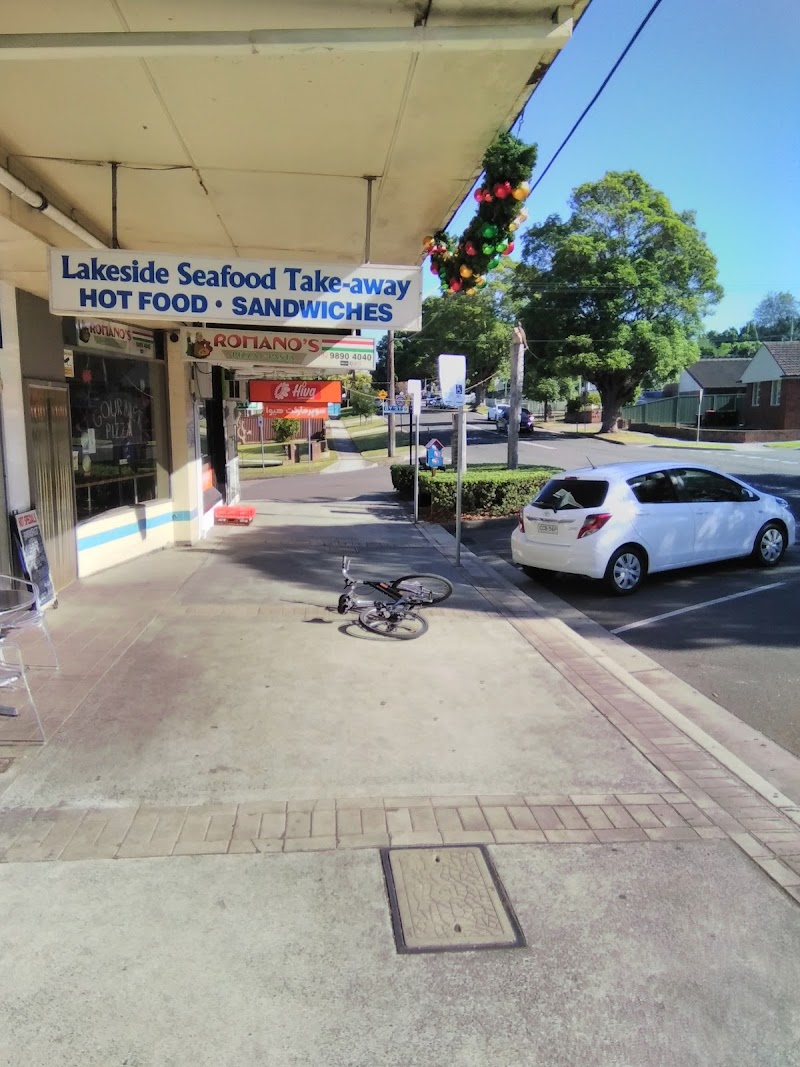 Lakeside Seafood Takeaway photo 6