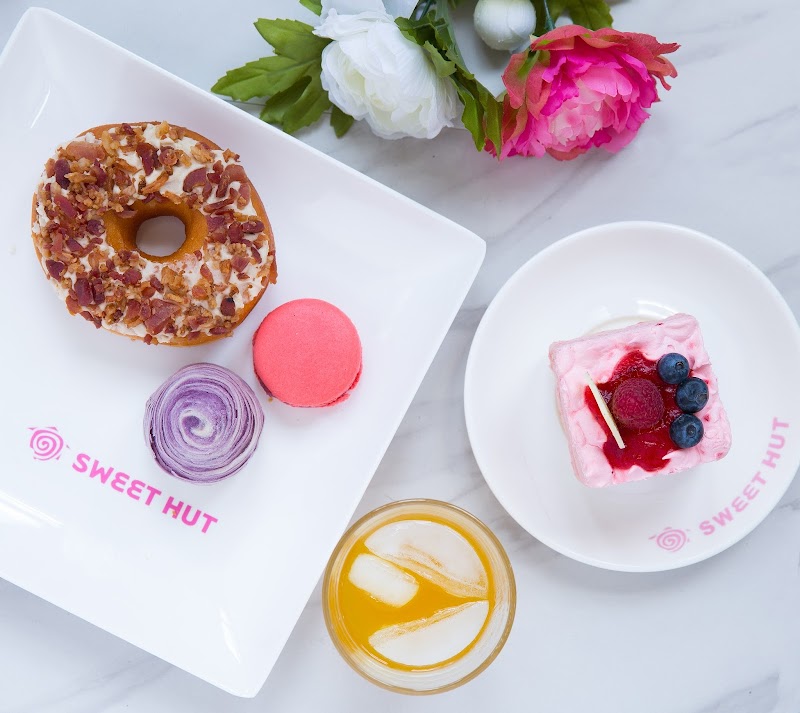 Sweet Hut Bakery & Cafe photo 2