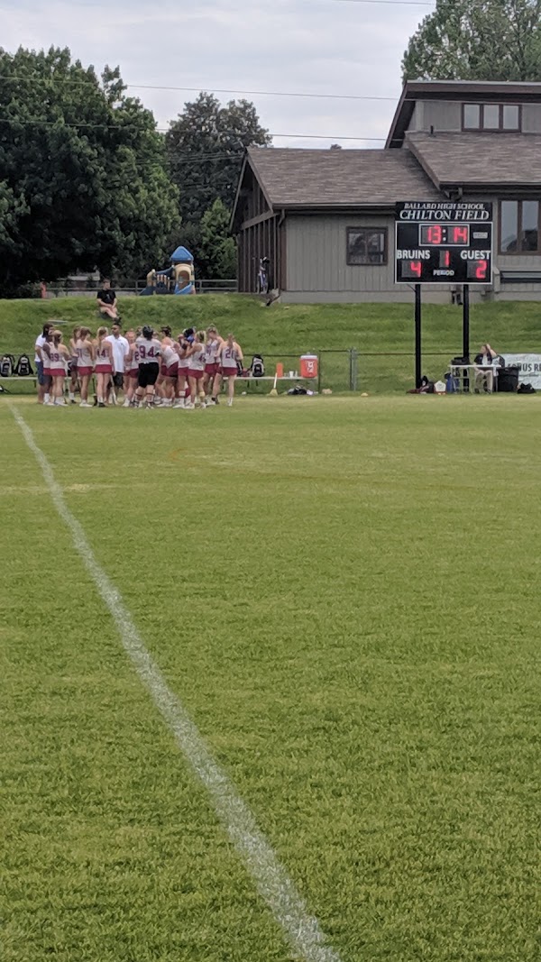 BALLARD HS FOOTBALL CONCESSION exterior