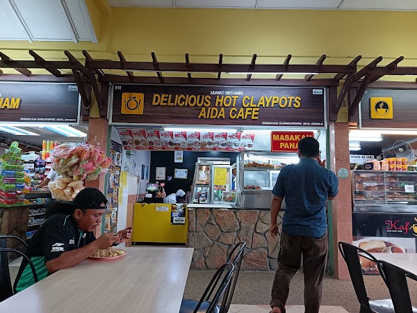 Delicious Hot Claypot Aida Cafe - Photo 1
