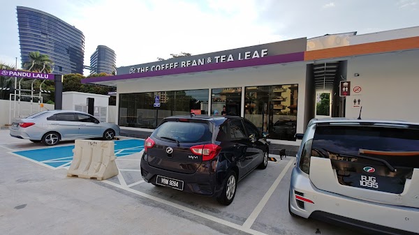 The Coffee Bean & Tea Leaf - Photo 1