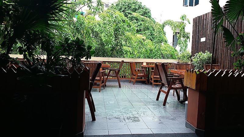 Lemongrass Fifth Restaurant photo 1