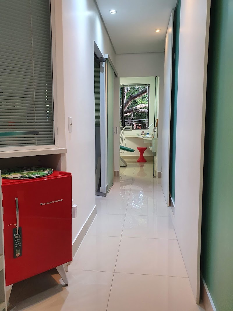 Daniela Sari, Dentista - foto 3