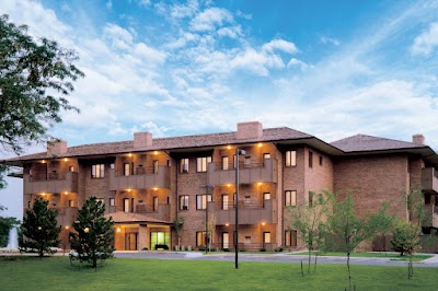 The Courtyard at Lakewood | Sky Active Living facility photo