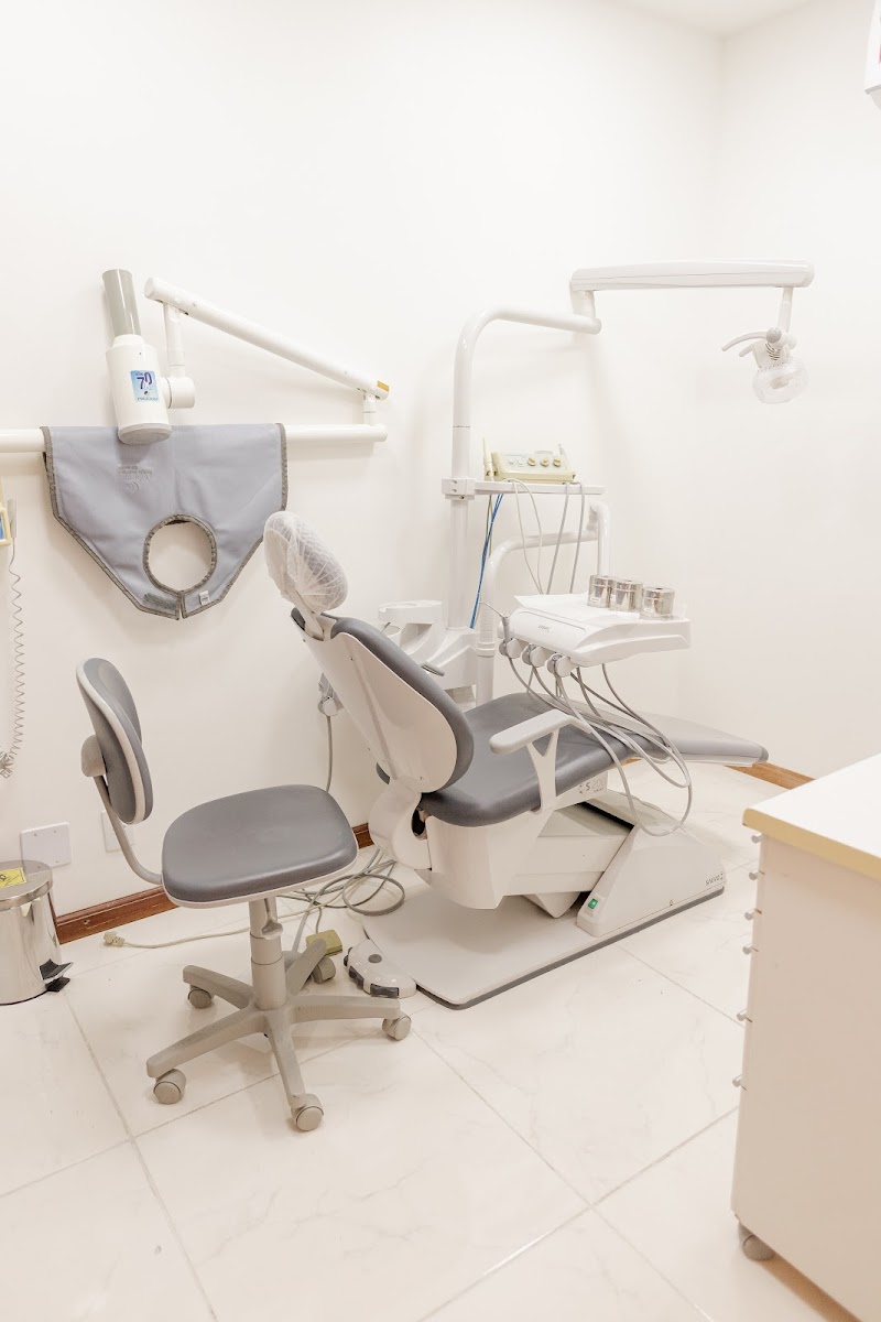 Dentista Cruz e Mendonça - Implante Dentário Tijuca