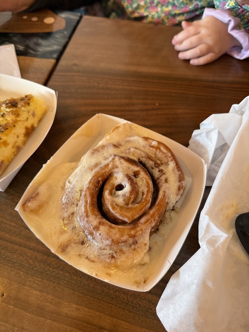 Happy Tiers Cafe photo 2