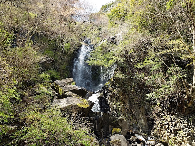 飛竜の滝の外観