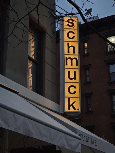 Two Schmuck's photo 4