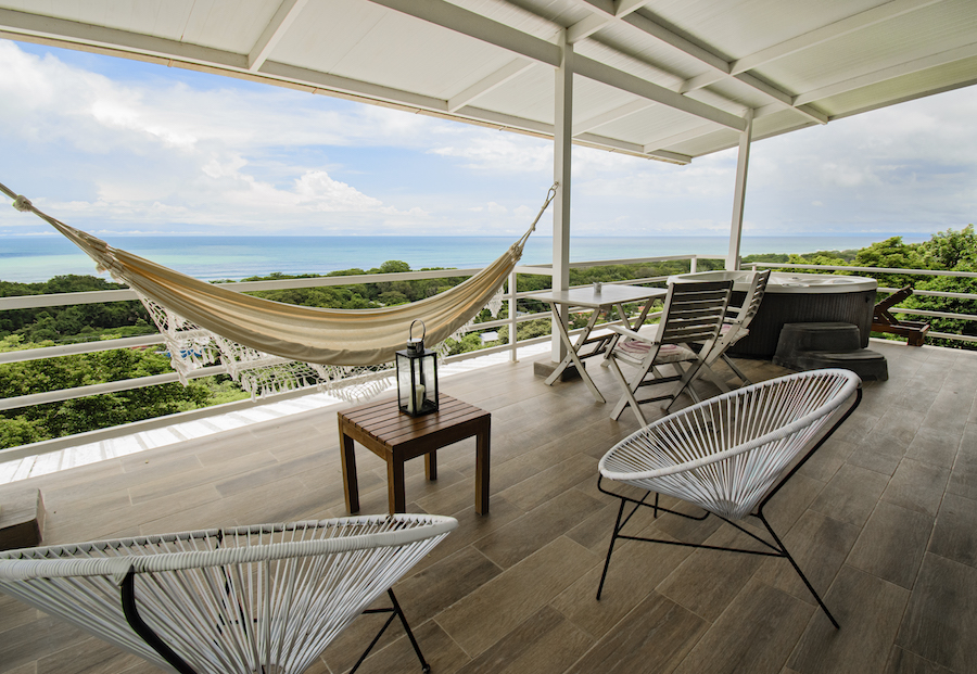 Funky Monkey Surf & Yoga Lodge