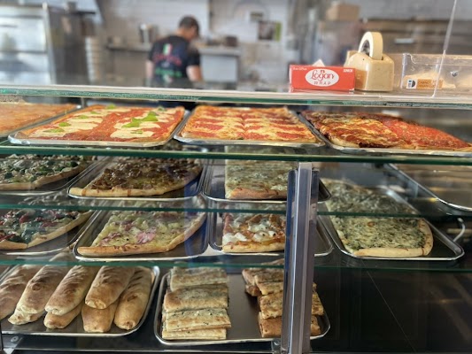 Gino's Pizza