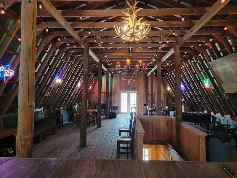 Storm Ranch - Photo 4