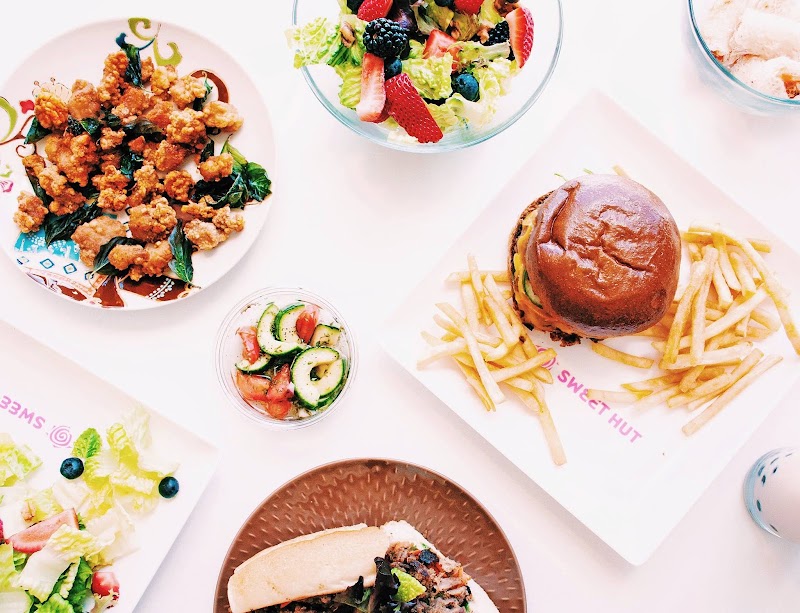 Sweet Hut Bakery & Cafe photo 2