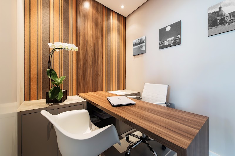 Clínica Curitiba de Odontologia - foto 1