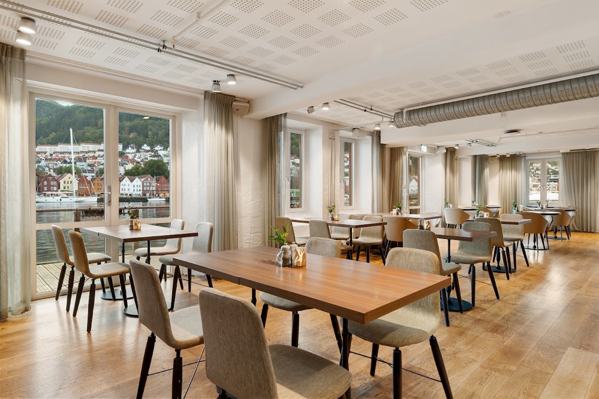 Clarion Hotel Admiral, dog-friendly hotel, photo 4