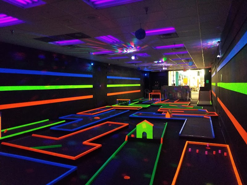 Blacklight Mini Golf Gadsden banner