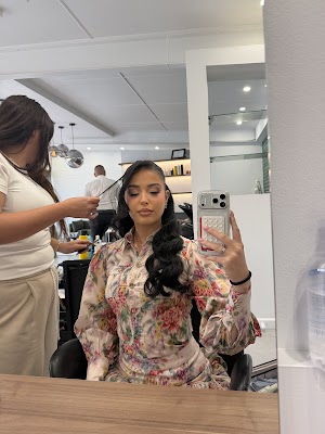 Perossa Hair Artistry photo 2