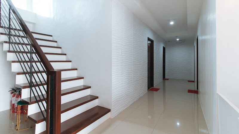 RedDoorz Plus @ DBuilders Poblacion BGC