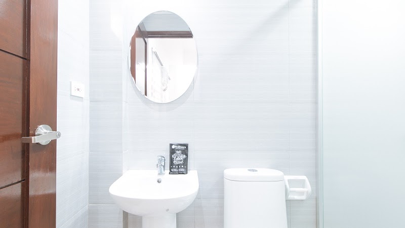 RedDoorz Plus @ DBuilders Poblacion BGC