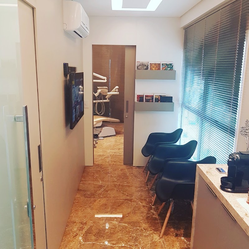 Dr Delano Maia - Implante Dentário em Fortaleza - foto 4