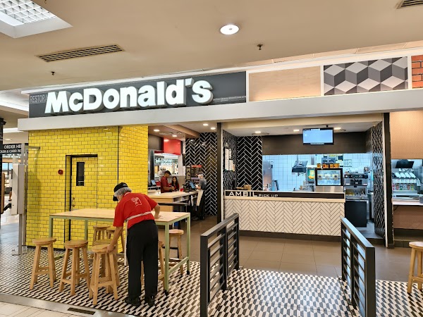 McDonald's Bandar Utama DT