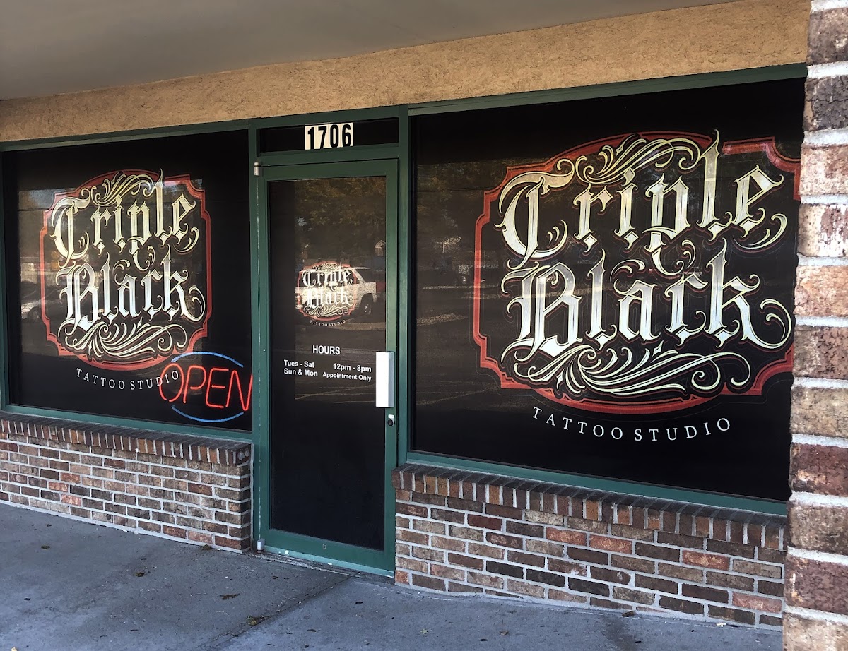 Triple Black Tattoo Studio tattoo parlor in Independence, MO