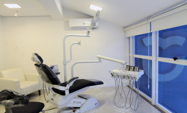 Sorrifácil Porto Alegre I Dentista em Rio Branco - Av. Mariante I Implantes, Prótese Protocolo e Clínico geral - foto 4