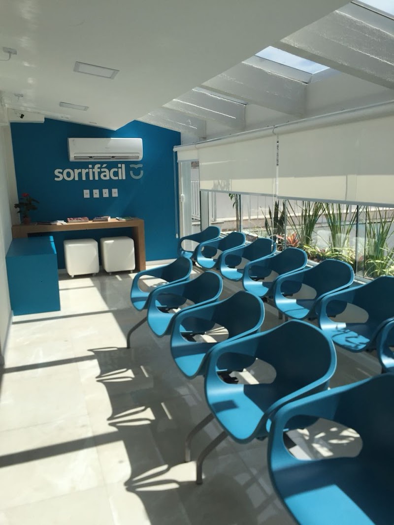 Sorrifácil Porto Alegre I Dentista em Rio Branco - Av. Mariante I Implantes, Prótese Protocolo e Clínico geral - foto 5
