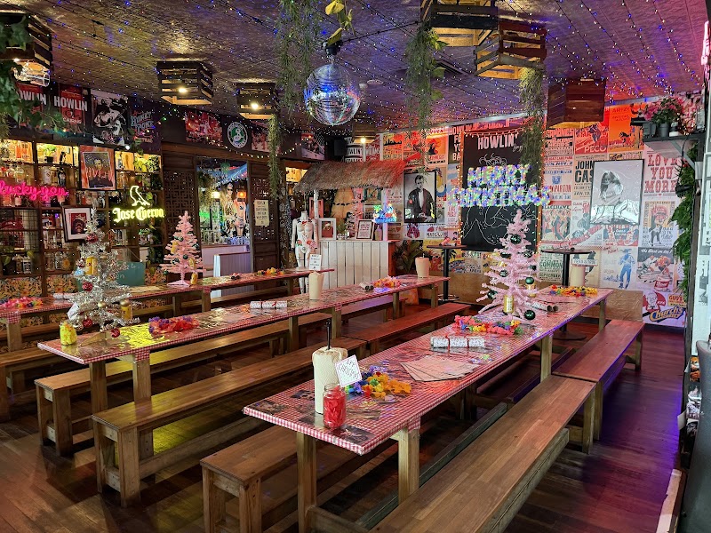 Howlin' Jay's photo 8