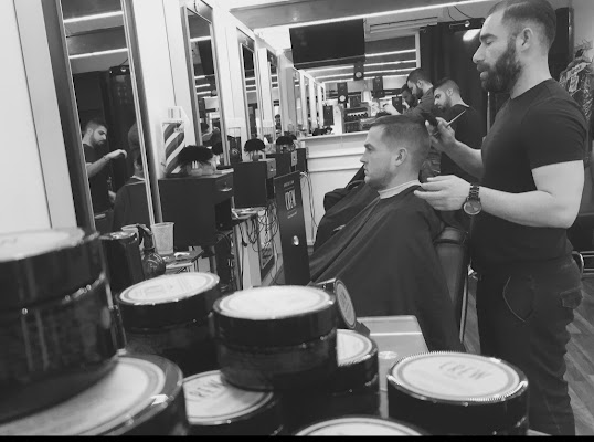 AMORE Barbershop Potts Point