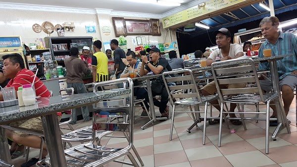 Restoran Kari Kepala Ikan Salim - Photo 1