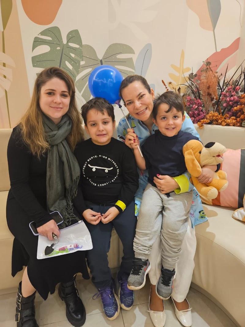 Dra. Janaina Lima - Ortodontista e Odontopediatra (Belo Horizonte-MG) - foto 5