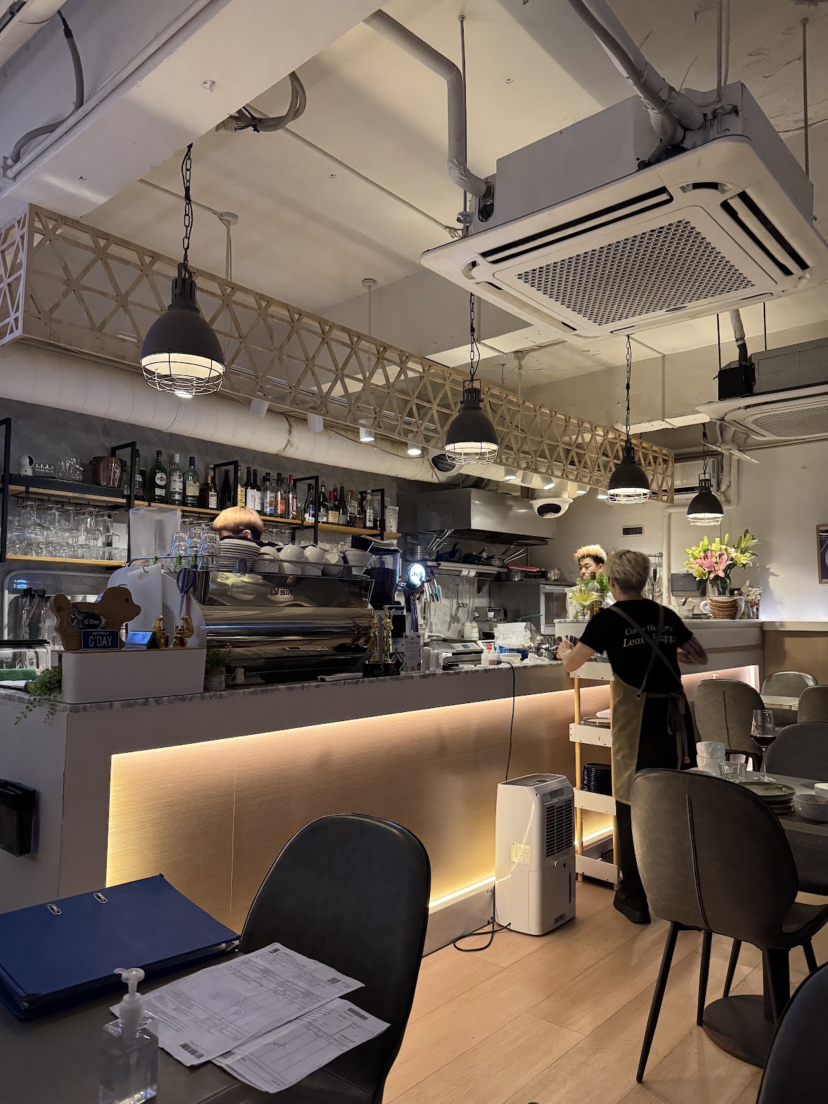 GDay Cafe and Restaurant — photo 8