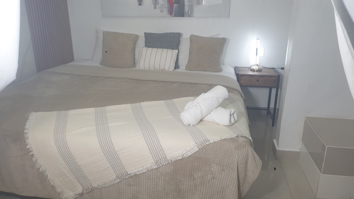 W Yuloren airbnb - Imagen 3