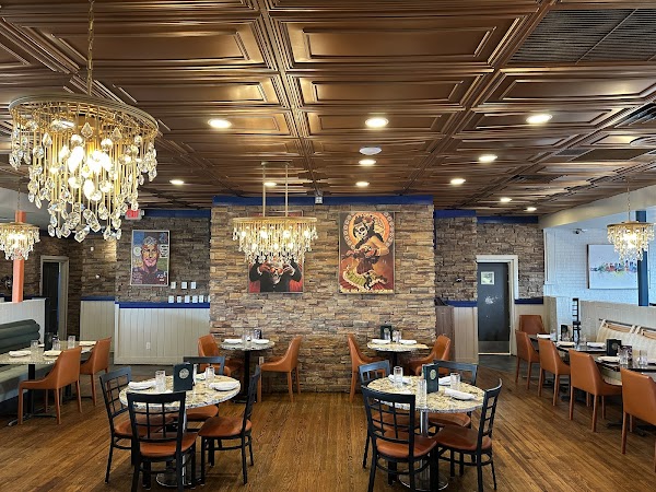 LOU LOU IN MIDDLETOWN exterior